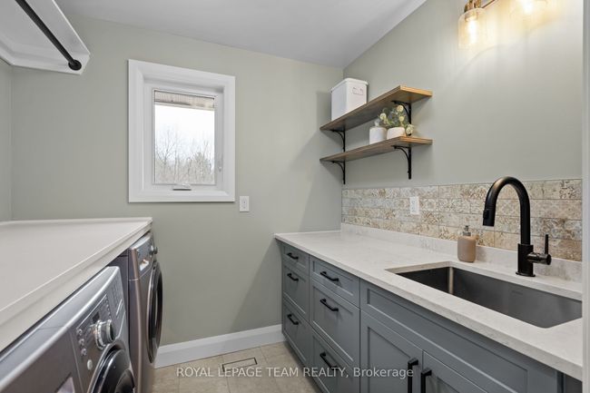 1056 Heenan Terr, House other with 4 bedrooms, 4 bathrooms and 6 parking in Manotick ON | Image 23