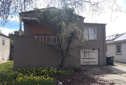 2015 Tennessee St, Vallejo, CA, 94590-4766 | Card Image