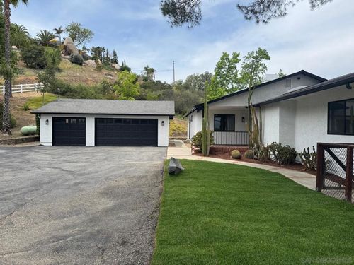 28983 Mountain Meadow Rd, Escondido, CA, 92026-6202 | Card Image