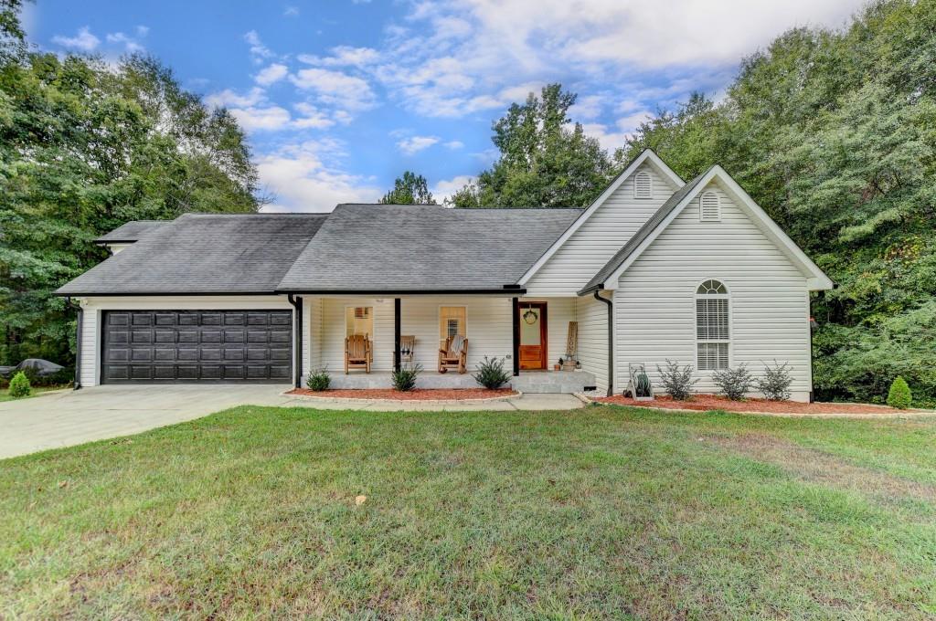 Summer Hill Dr, Hoschton, GA 30548