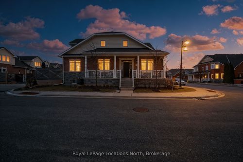 13 N Pine St, Collingwood, ON, L9Y2X4 | Card Image