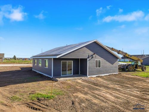 10889 Eagle Ct, Belle Fourche, SD, 57717-6261 | Card Image