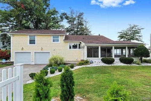 1509 Park Ave, Sylvan Beach, NY, 13157-7810 | Card Image