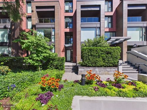 1573 W 57 Avenue, Vancouver, BC, V6P0H7 | Card Image