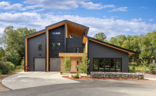 672 Deerfoot Arts Park Dr, Steamboat Springs, CO, 80487-5217 | Card Image