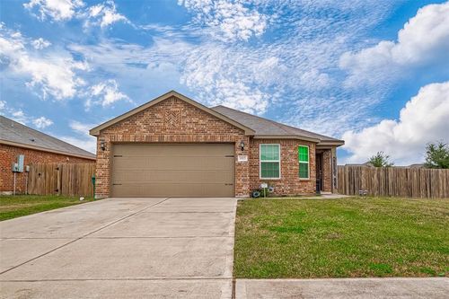 9915 Garnet Grove Dr, Iowa Colony, TX, 77583-3586 | Card Image