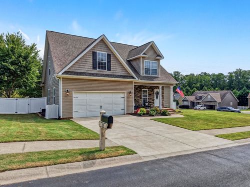 29 Hidden Springs Ln, Taylors, SC, 29687-4604 | Card Image