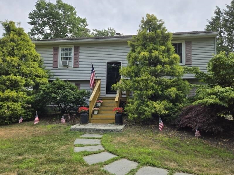 Rocks Rd, Seabrook, NH 03874
