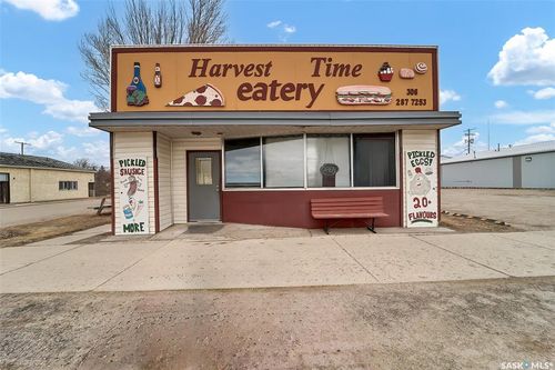 113 Railway Ave W, Watson, SK, S0K2A1 | Card Image