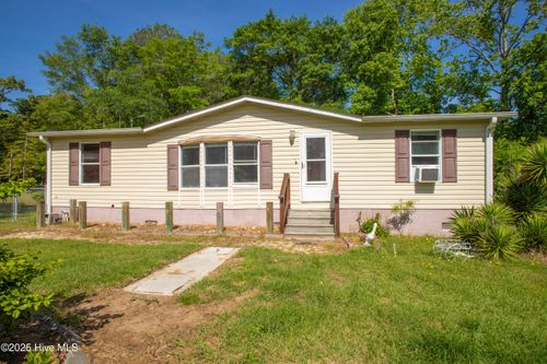 165 High School Rd, Vanceboro, NC, 28586-8627 | Card Image