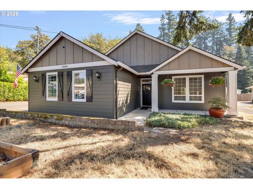13800 Holcomb Blvd, Oregon City, OR, 97045-1138 | Card Image