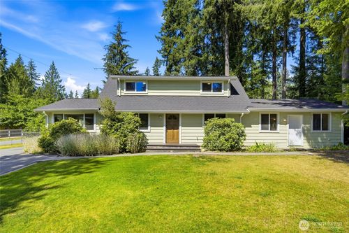 17921 Trombley Rd, Snohomish, WA, 98290-6352 | Card Image