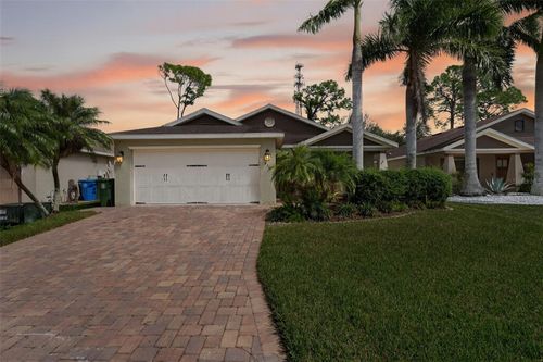 421 San Lorenzo Ct, BRADENTON, FL, 34208-0607 | Card Image