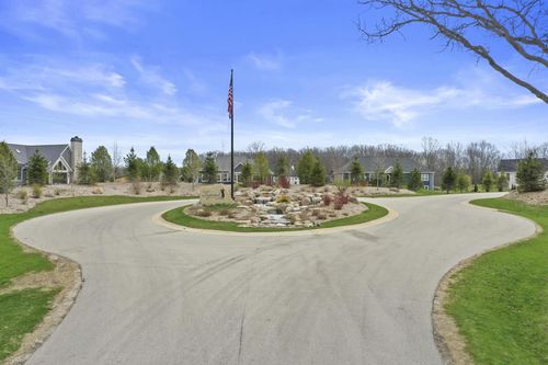 W275S3617 Payne Stewart Court, Waukesha, WI, 53189 | Card Image