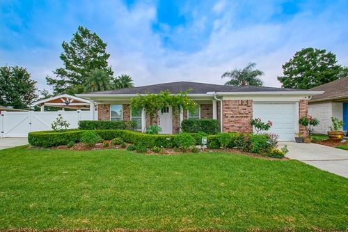 925 Mystic Ave, Terrytown, LA, 70056-4553 | Card Image