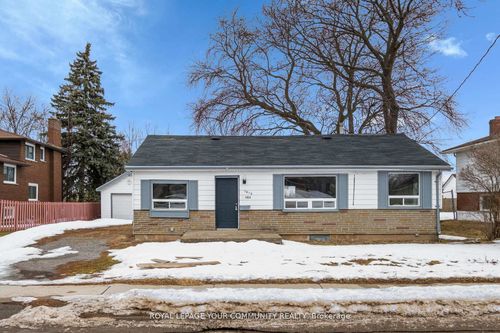 7813 Mulhern St, Niagara Falls, ON, L2H1B6 | Card Image