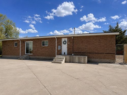 607 S 5th St, Elko, NV, 89801-4207 | Card Image