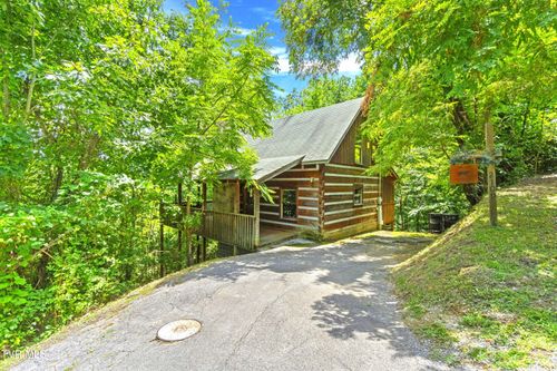 2109 Quail Run Way, Sevierville, TN, 37876 | Card Image