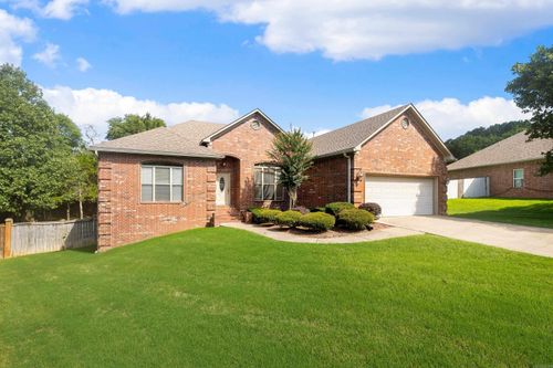 43 Trenton Dr, Greenbrier, AR, 72058-9388 | Card Image