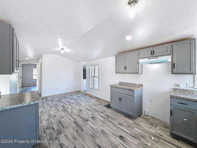 9339 Bob Cat Dr, House other with 3 bedrooms, 1 bathrooms and null parking in WEEKI WACHEE FL | Image 11