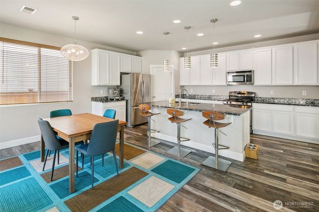 458 Sw 111 Th Pl, House other with 4 bedrooms, 3 bathrooms and 2 parking in Seattle WA | Image 9