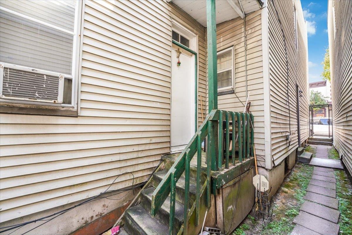 Residential Income in Union City 4