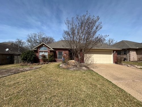 1811 Gray Stone Dr, Bryan, TX, 77807-2620 | Card Image