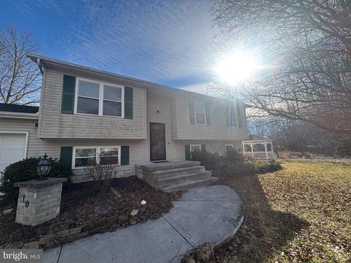 10 Starboard Ct, Taneytown, MD, 21787-2380 | Card Image