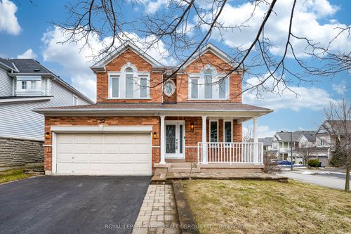 52 Long Island Crescent, Scarborough, ON, M1C5E4 | Card Image