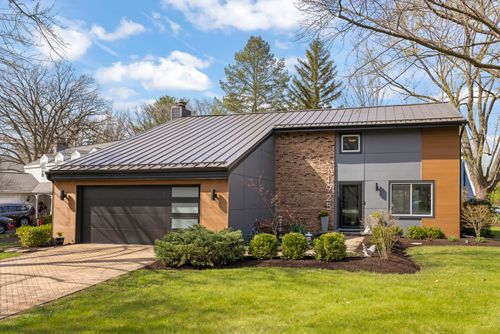 1925 Coach Dr, Naperville, IL, 60565-2417 | Card Image