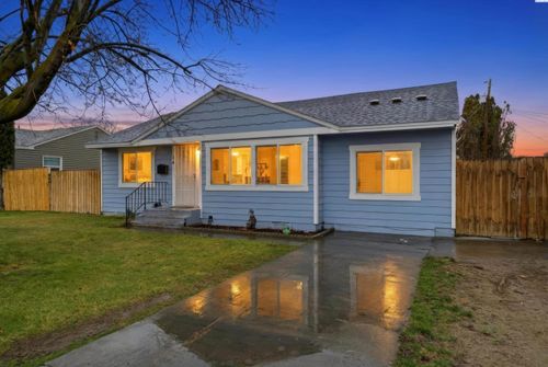 14 S Rainier St, Kennewick, WA, 99336-3238 | Card Image