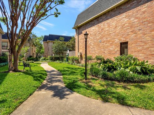 apt-138-1601 S Shepherd Dr, Houston, TX, 77019-3540 | Card Image