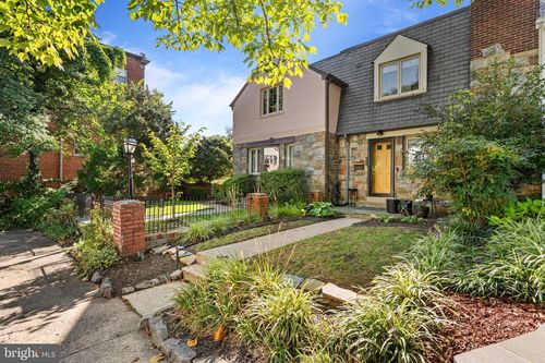 708 Chetworth Pl, ALEXANDRIA, VA, 22314-1211 | Card Image