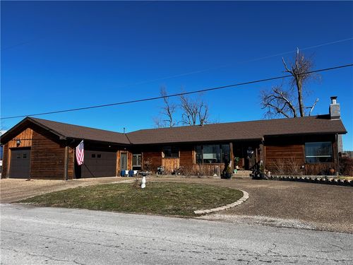 111 S 15th St, Rogers, AR, 72758-4176 | Card Image