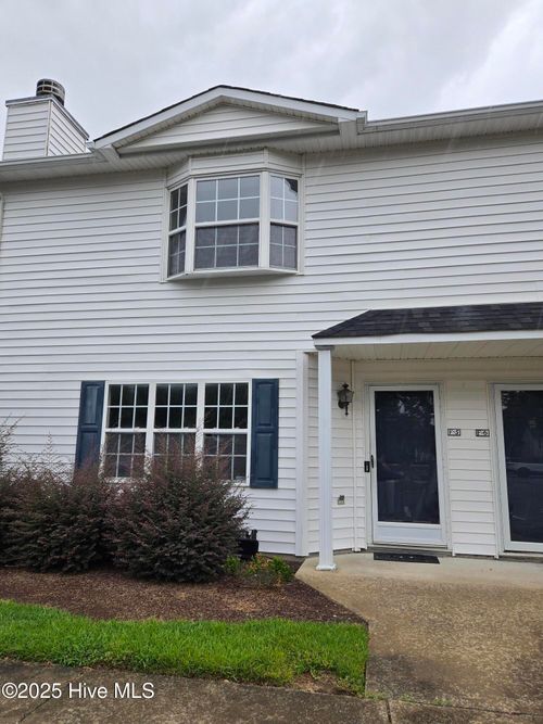 apt-f5-1015 Spring Forest Rd, Greenville, NC, 27834-4985 | Card Image