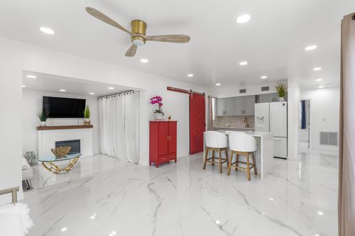 201 Ne 28th Ct, Boynton Beach, FL, 33435-1824 | Card Image