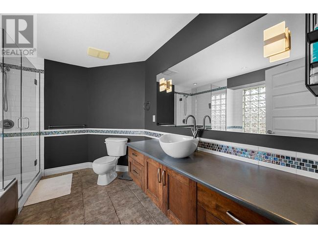 2022 Hugh Allan Dr, House other with 6 bedrooms, 3 bathrooms and 6 parking in Kamloops BC | Image 17