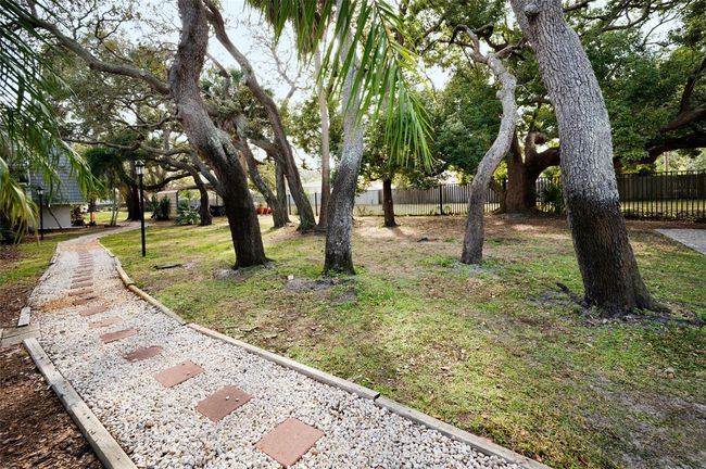 UNIT-1024 - 700 Lyndhurst St, Condo with 2 bedrooms, 2 bathrooms and null parking in DUNEDIN FL | Image 63