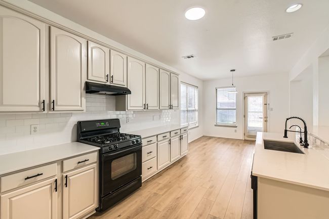 2328 Twilight Star Dr, House other with 4 bedrooms, 3 bathrooms and null parking in Little Elm TX | Image 9