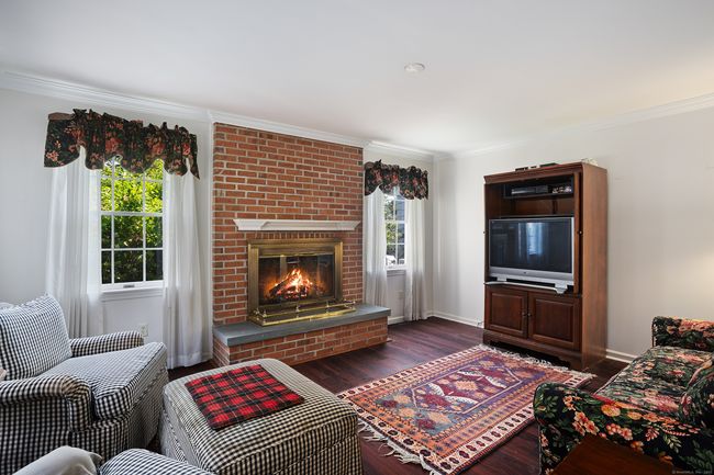Warm, inviting and bright | Image 22