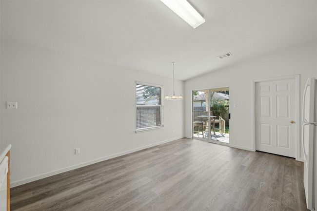 11506 Jim Thorpe Ln, House other with 3 bedrooms, 2 bathrooms and 2 parking in Austin TX | Image 13