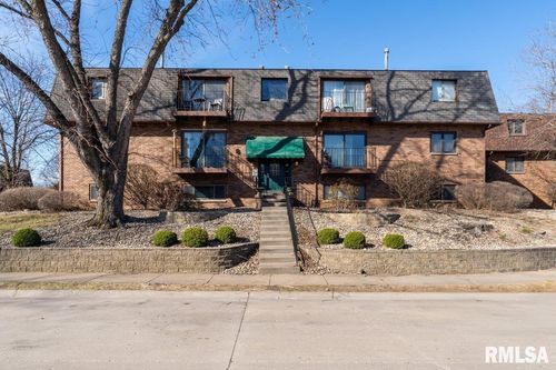 2501 26th Avenue Ct, Rock Island, IL, 61201-5483 | Card Image