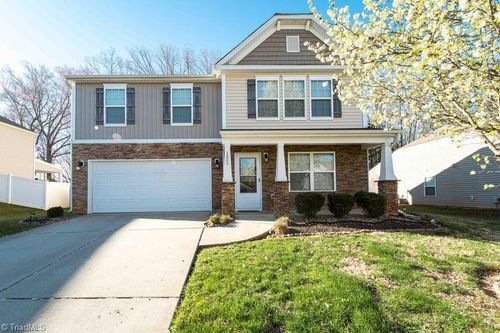 1552 Weatherend Dr, Rural Hall, NC, 27045-9814 | Card Image