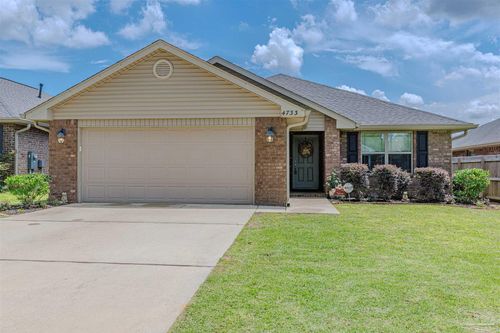 4733 Ashley Place Blvd, Pace, FL, 32571-2513 | Card Image