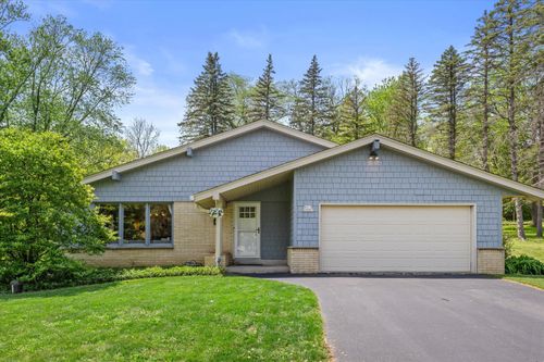W215N10367 Laurel Ct, Colgate, WI, 53017-9513 | Card Image