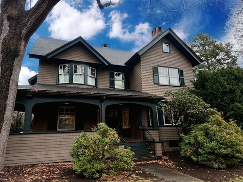 upper-41 Powell St, Brookline, MA, 02446-3928 | Card Image