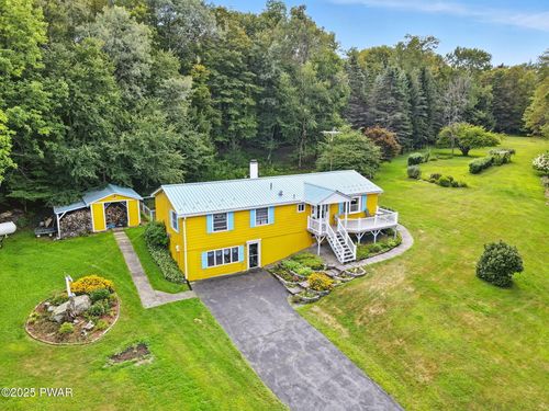 749 Rose Hill Rd, Lake Como, PA, 18437-1009 | Card Image
