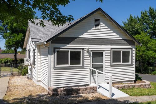 7 Acacia Ave, Oroville, CA, 95966-3615 | Card Image