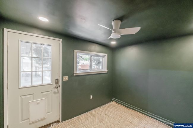 409 28 Th Ave Se, House other with 3 bedrooms, 2 bathrooms and null parking in Albany OR | Image 36