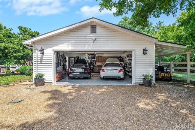 2466 State Road Ff, House other with 3 bedrooms, 4 bathrooms and 4 parking in Eureka MO | Image 33